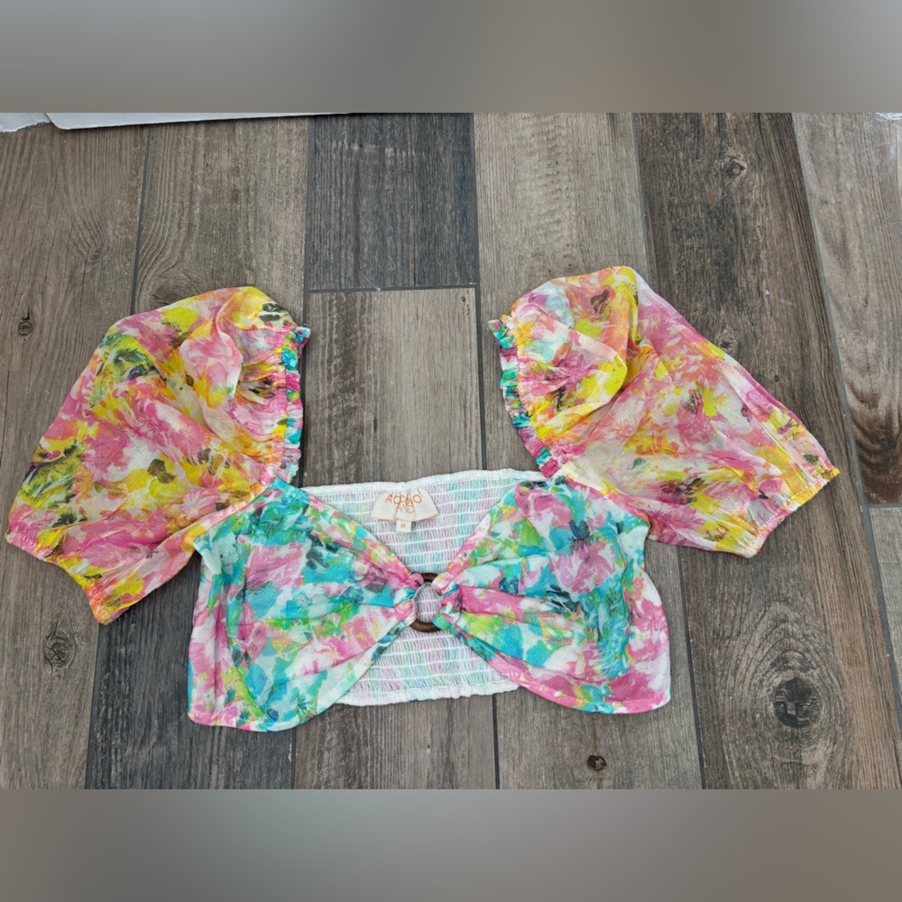 Rococo Sand crop top floral puffy sleeves shoulder pads